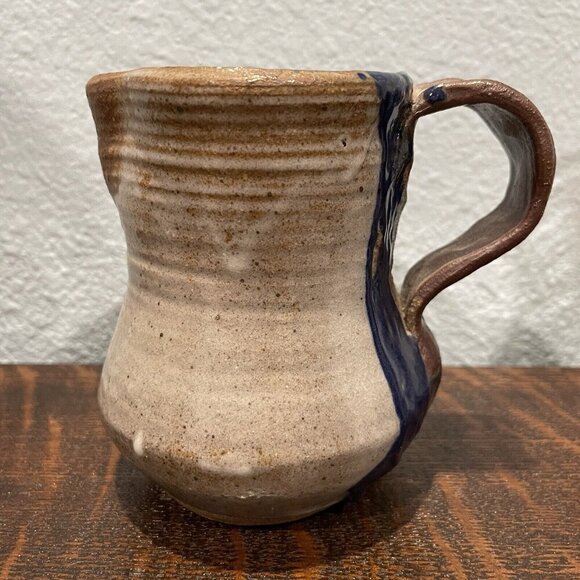 Handcrafted Art Studio Stoneware‎ Pottery Mug Artist Signed Sz 5" X 3.5" - Picture 1 of 7